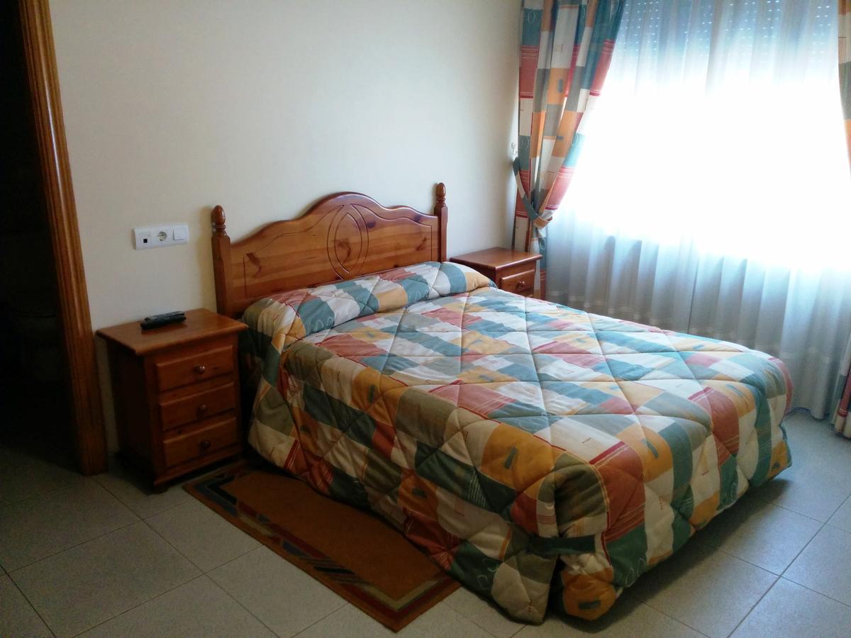 מלון El Puente  Hostal Carmen מראה חיצוני תמונה
