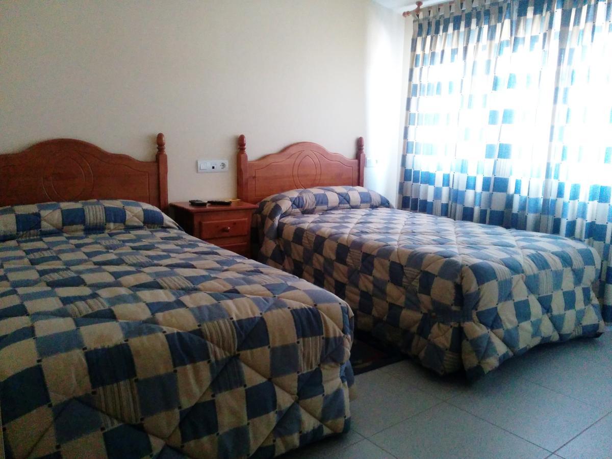 מלון El Puente  Hostal Carmen מראה חיצוני תמונה